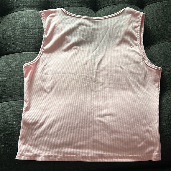 Semi v cut crop top - Picture 2 of 2